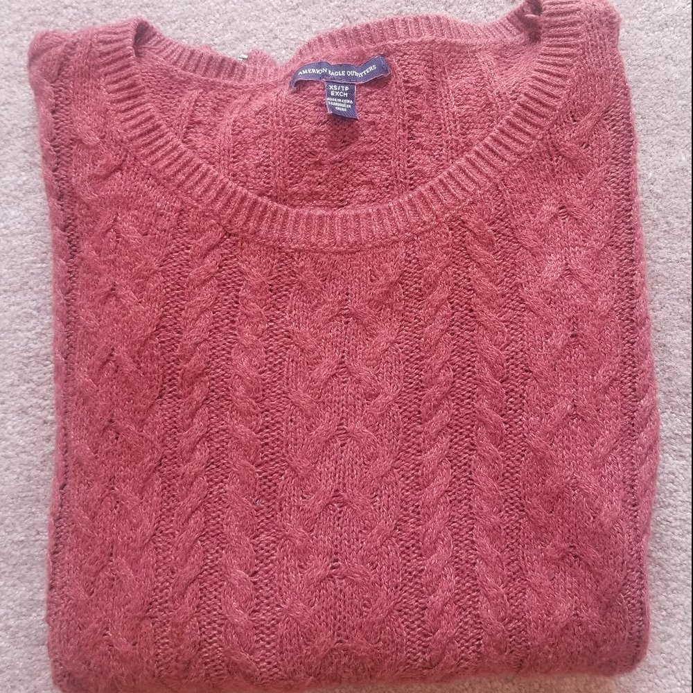 American Eagle sweater